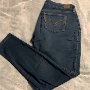 Levi’s skinny jeans